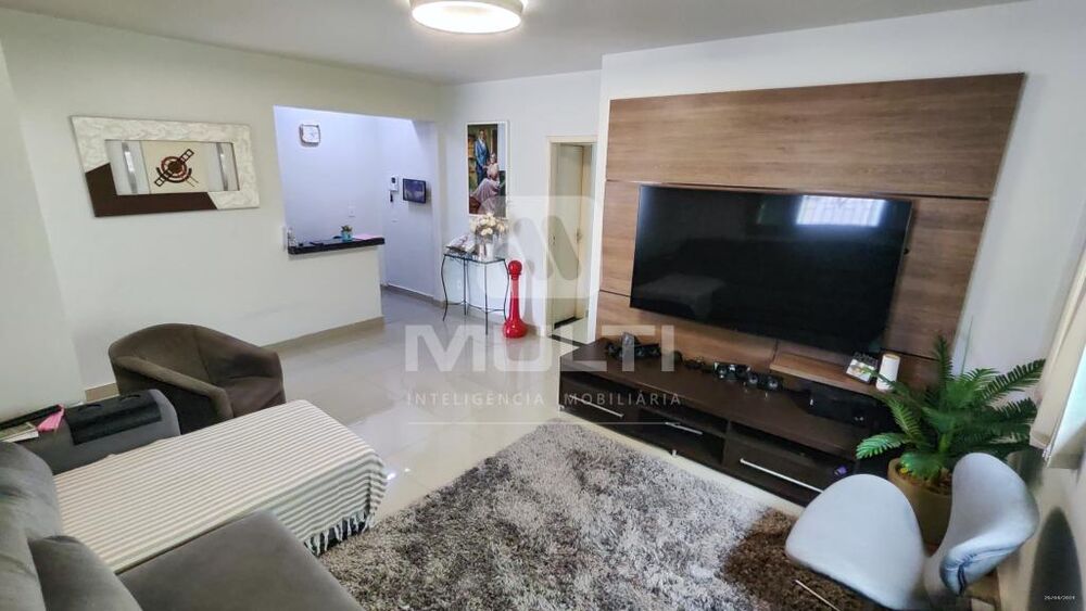 Casa, 4 quartos, 300 m² - Foto 29