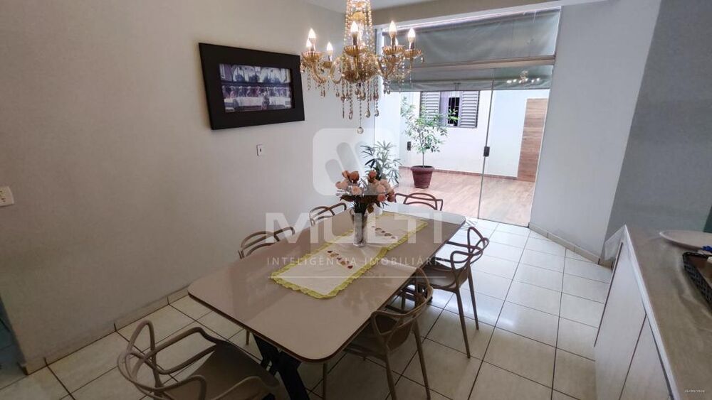 Casa, 4 quartos, 300 m² - Foto 17