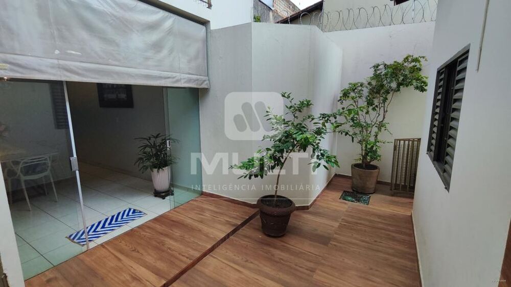 Casa, 4 quartos, 300 m² - Foto 2