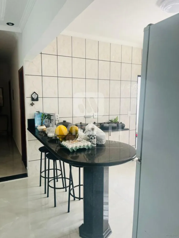 Casa, 3 quartos, 200 m² - Foto 10