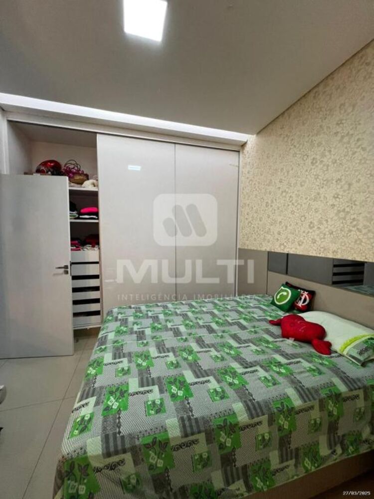 Casa, 3 quartos, 256 m² - Foto 3