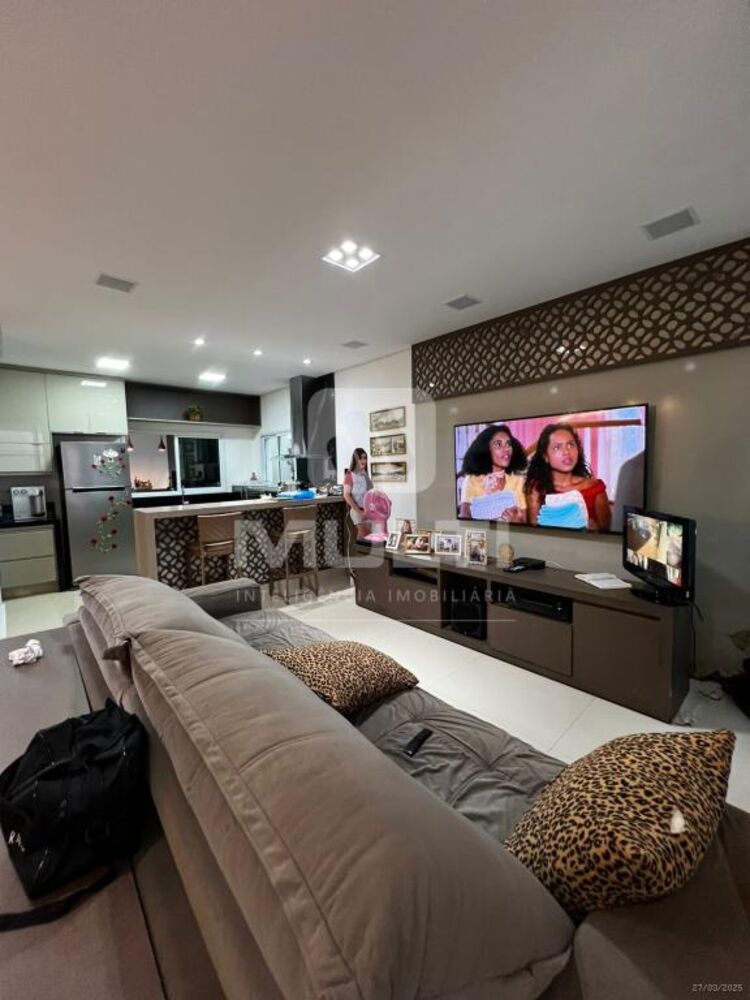 Casa, 3 quartos, 256 m² - Foto 15