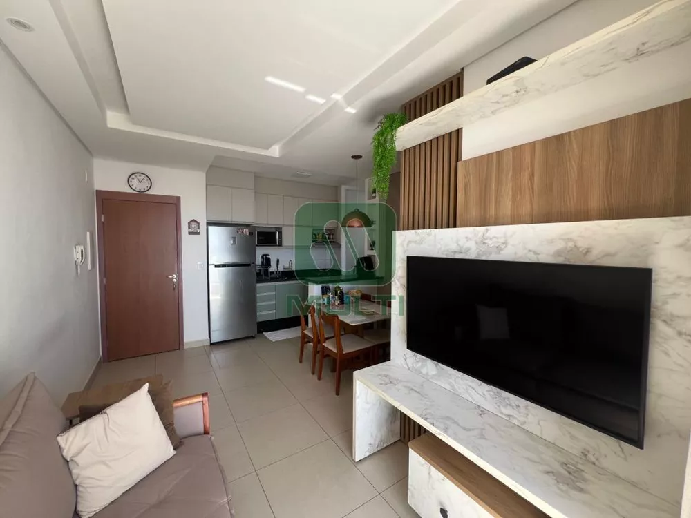 Apartamento à venda com 2 quartos, 52m² - Foto 2