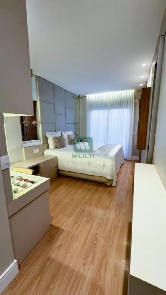 Casa de Condomínio à venda com 3 quartos, 299m² - Foto 10