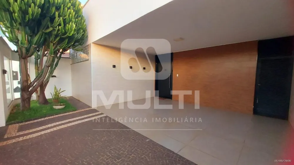 Casa, 3 quartos, 258 m² - Foto 11