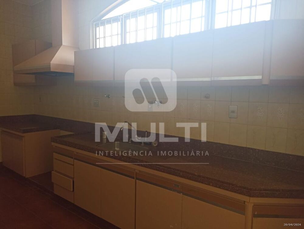 Casa, 1 quarto, 330 m² - Foto 17