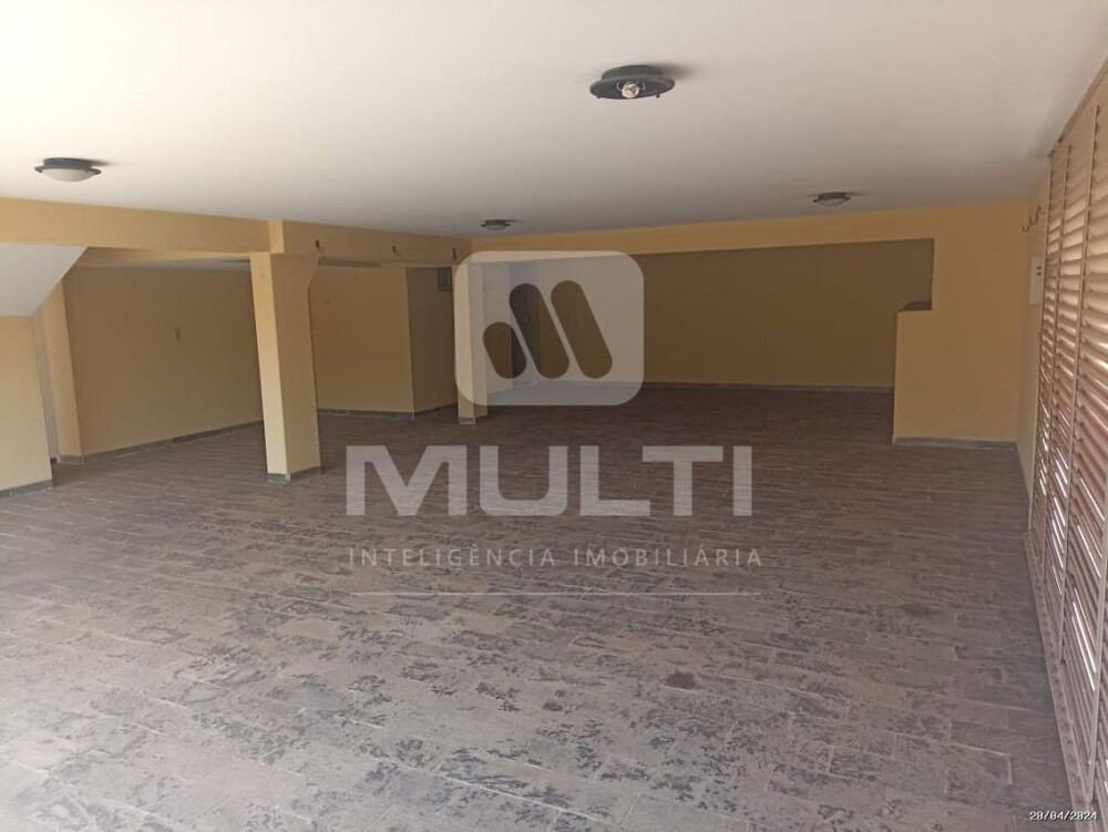 Casa, 1 quarto, 330 m² - Foto 3