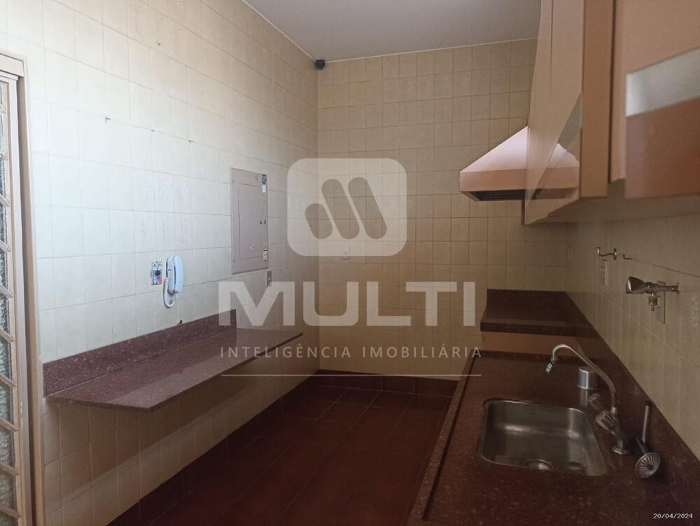 Casa, 1 quarto, 330 m² - Foto 16