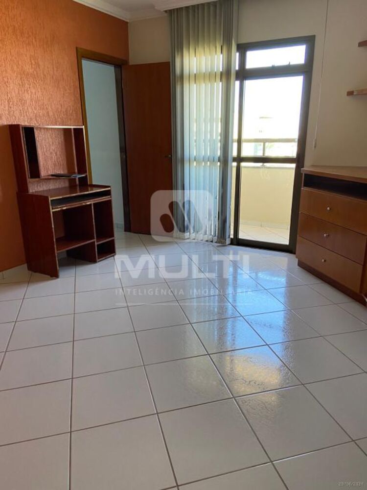 Cobertura, 4 quartos, 259 m² - Foto 3
