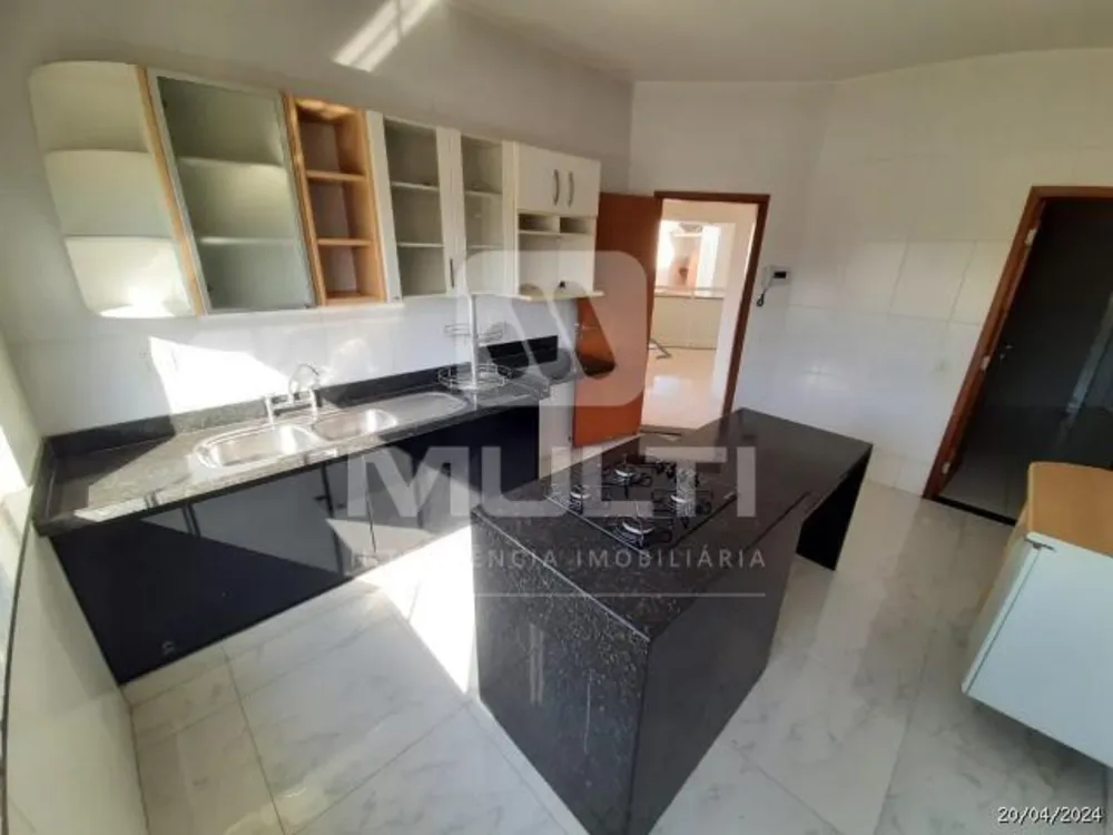 Casa, 3 quartos, 350 m² - Foto 24