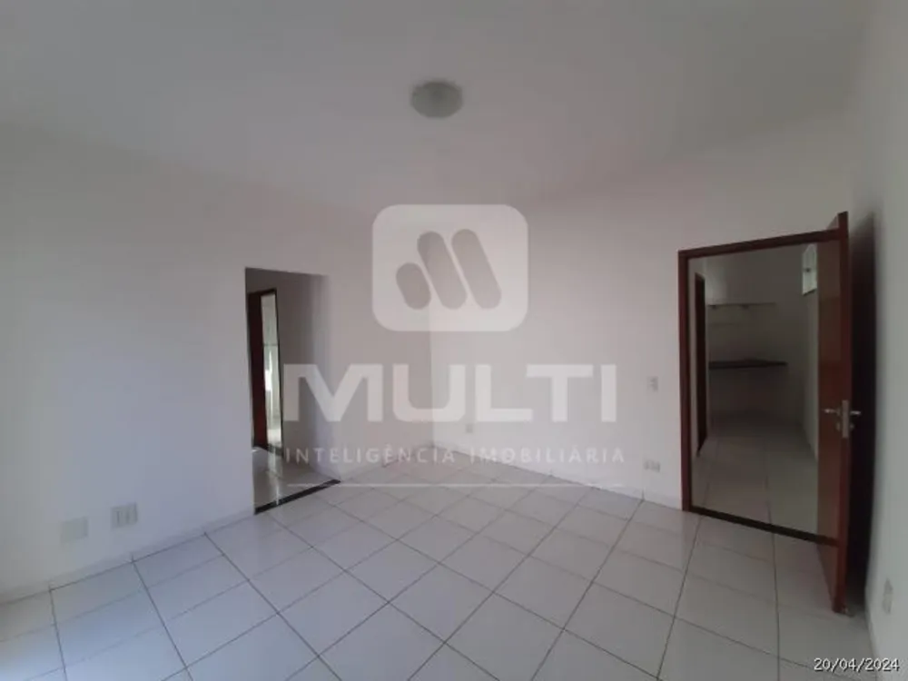 Casa, 3 quartos, 350 m² - Foto 23