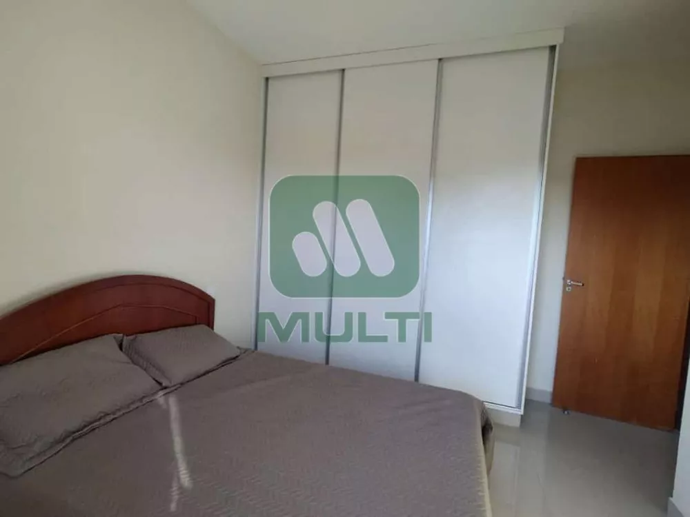 Apartamento à venda com 2 quartos, 70m² - Foto 7