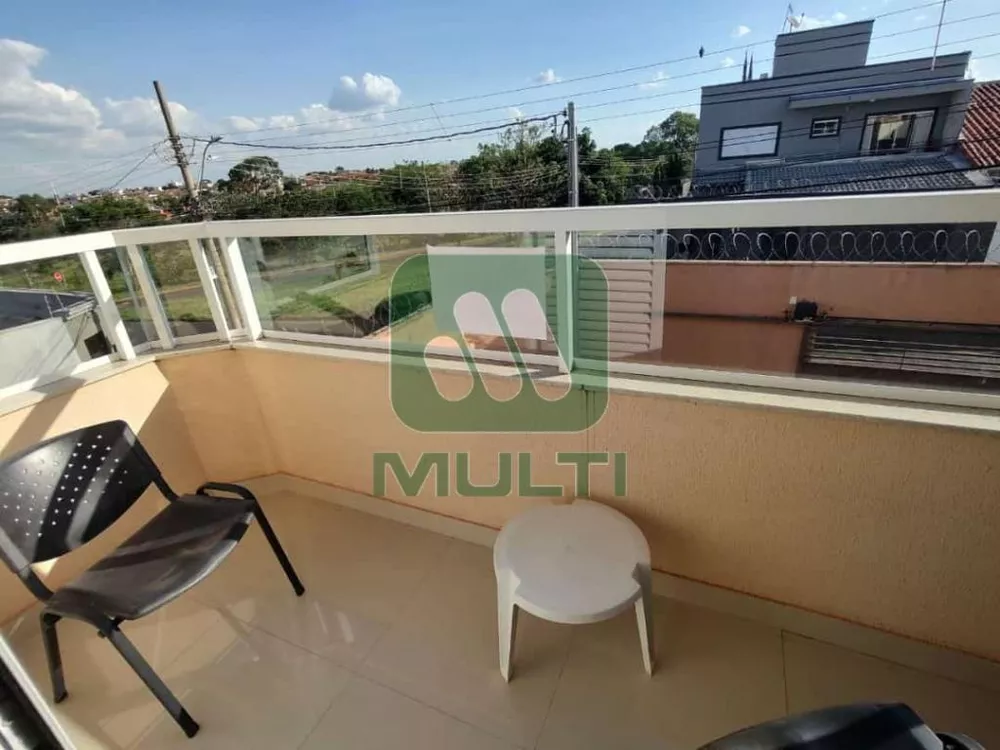 Apartamento à venda com 2 quartos, 70m² - Foto 10