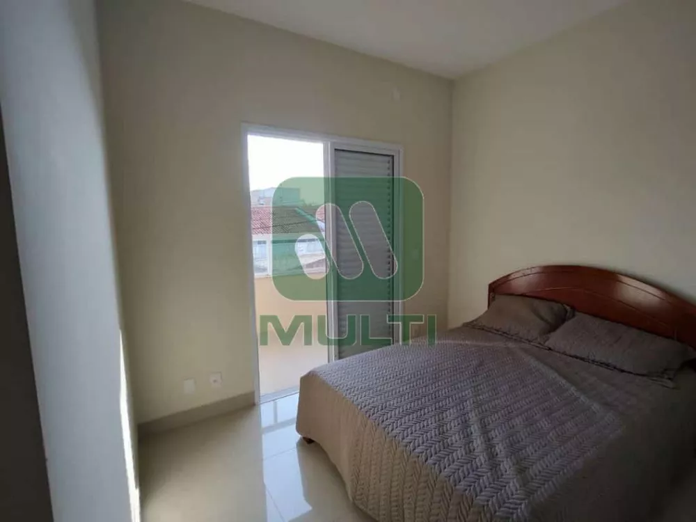 Apartamento à venda com 2 quartos, 70m² - Foto 5