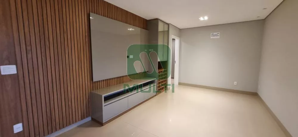 Apartamento à venda com 3 quartos, 139m² - Foto 3