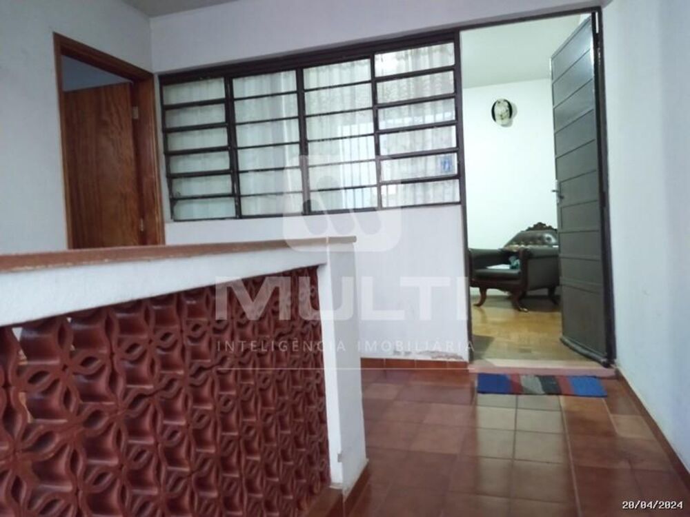 Casa, 2 quartos, 330 m² - Foto 1