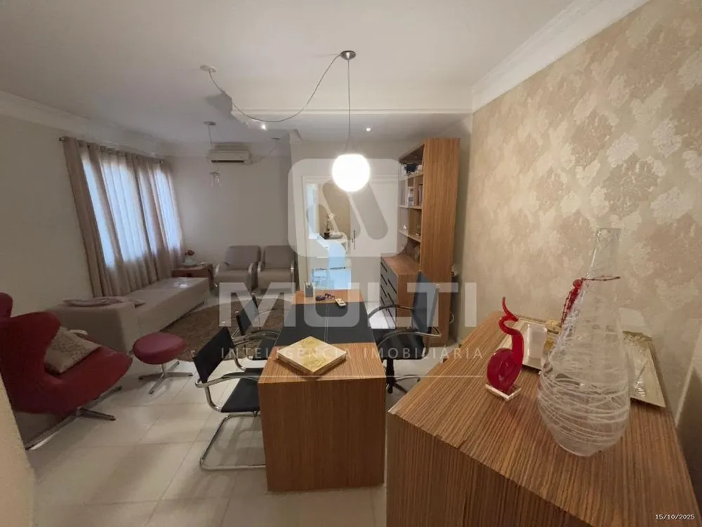 Apartamento, 3 quartos, 185 m² - Foto 2