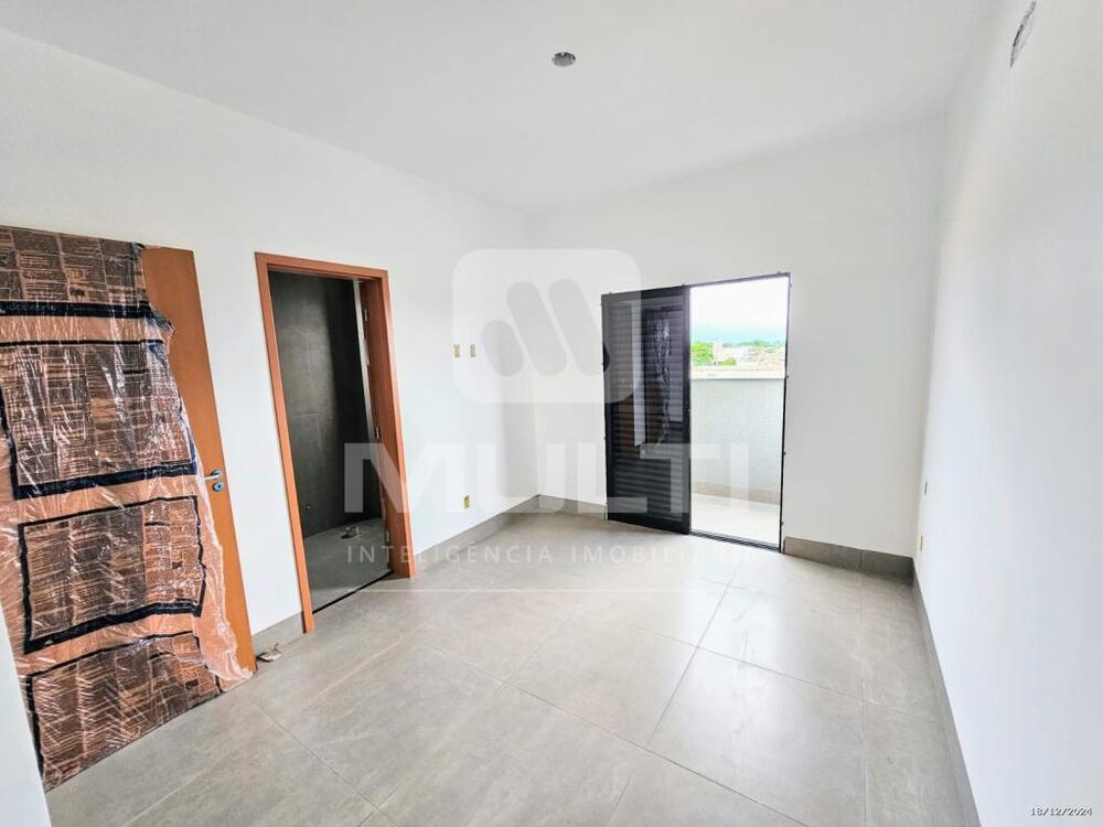 Apartamento à venda com 2 quartos, 75m² - Foto 13