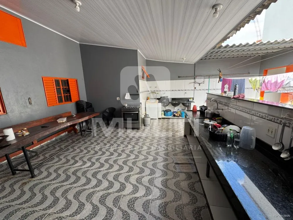 Casa, 1 quarto, 135 m² - Foto 1