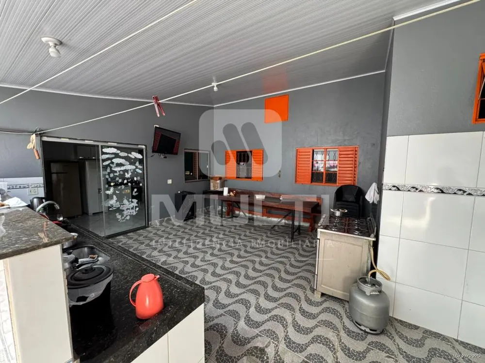 Casa, 1 quarto, 135 m² - Foto 2