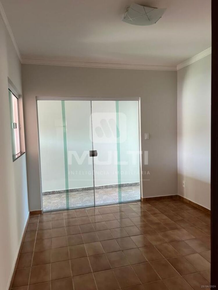Casa à venda com 3 quartos, 112m² - Foto 6