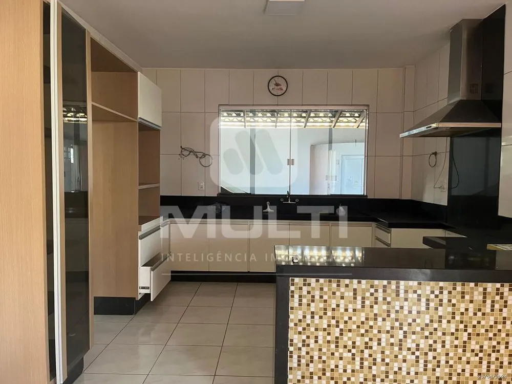 Casa, 3 quartos, 130 m² - Foto 2
