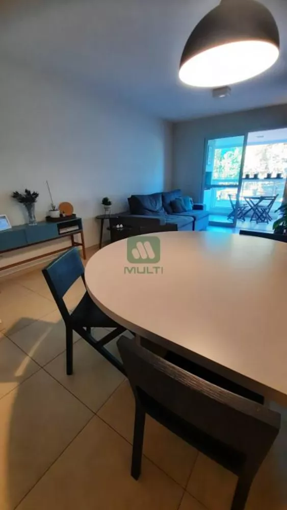 Apartamento à venda com 3 quartos, 96m² - Foto 3