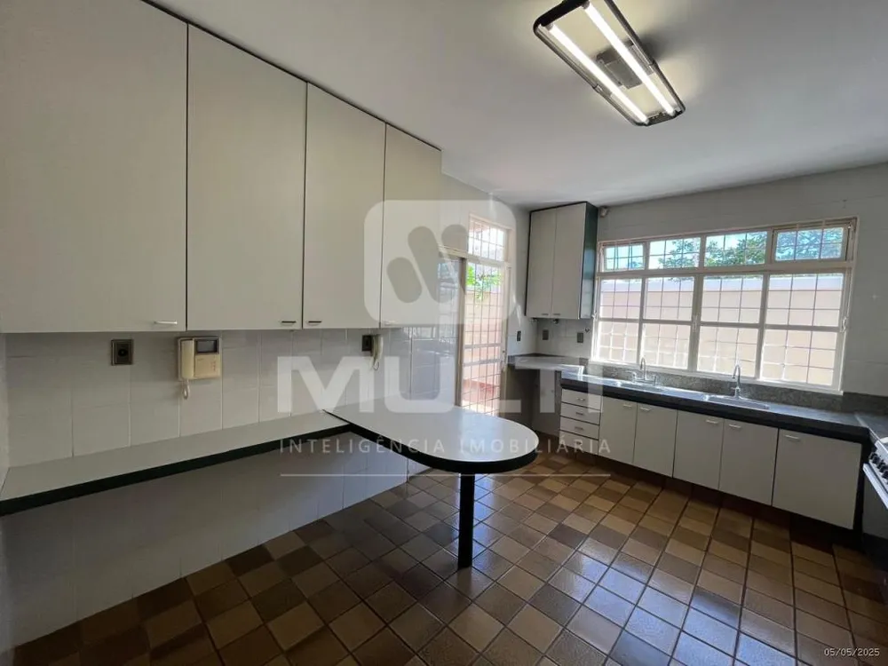 Casa, 4 quartos, 295 m² - Foto 11