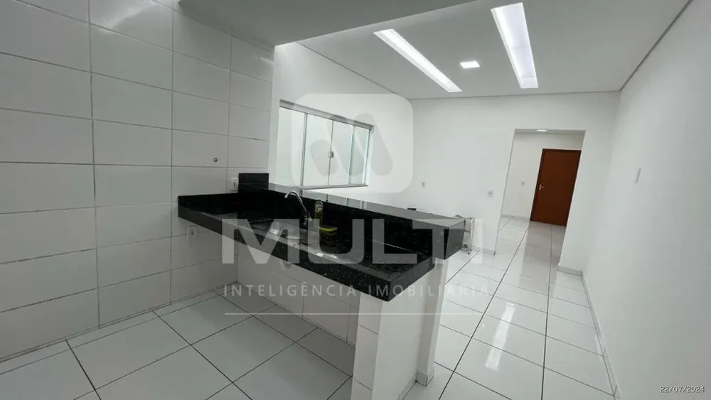 Casa, 3 quartos, 121 m² - Foto 2