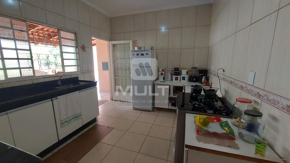 Casa, 3 quartos, 220 m² - Foto 7