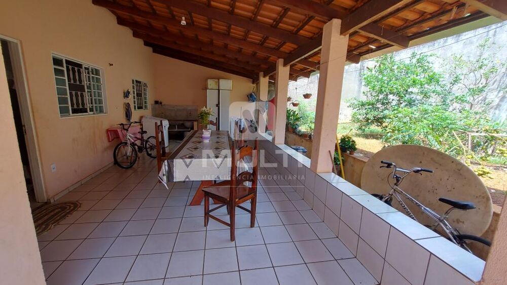 Casa, 3 quartos, 220 m² - Foto 1