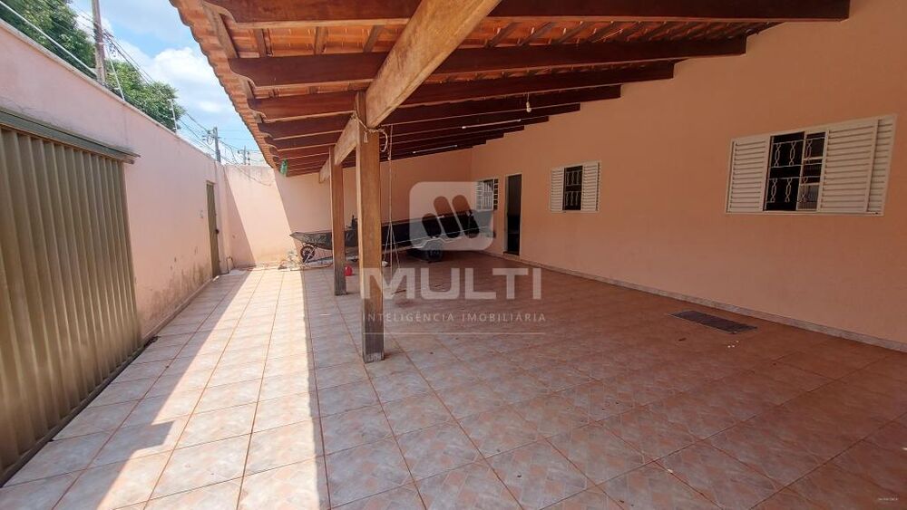 Casa, 3 quartos, 220 m² - Foto 2