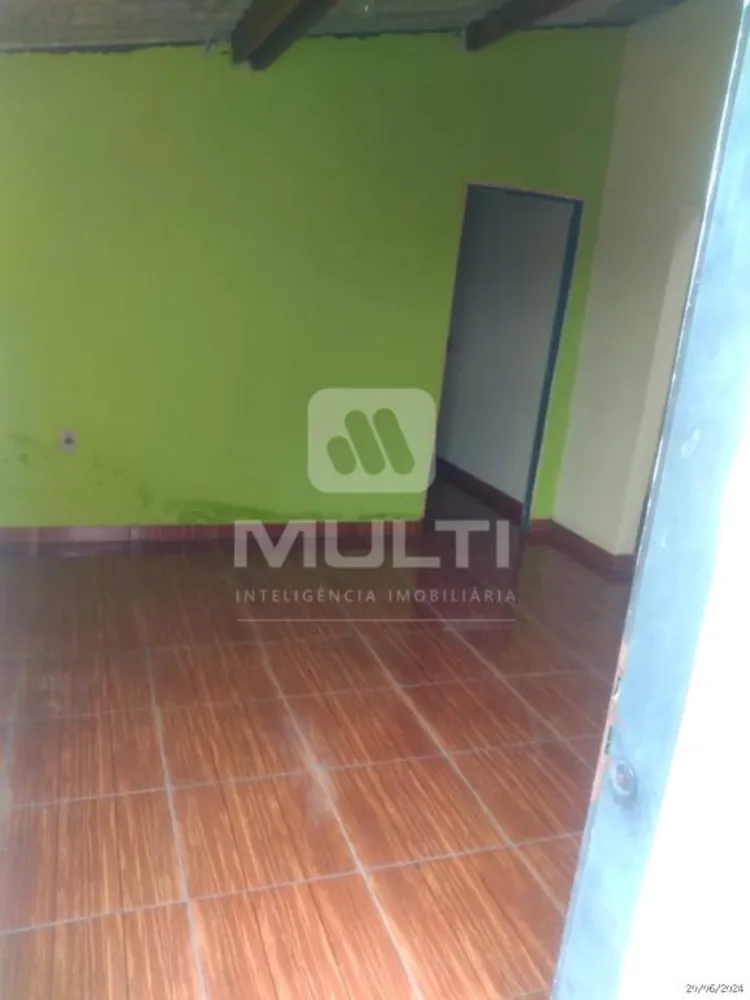 Casa, 1 quarto, 240 m² - Foto 2