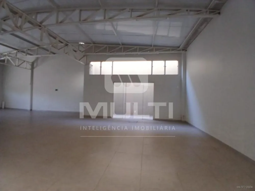 Casa, 1 quarto, 240 m² - Foto 3