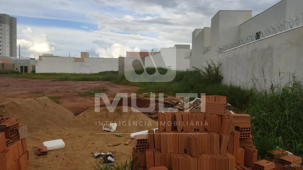 Terreno, 272 m² - Foto 1