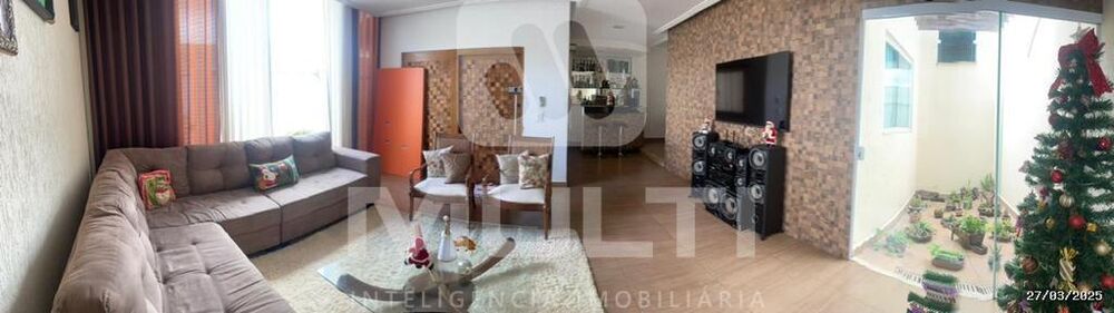 Casa, 3 quartos, 179 m² - Foto 2