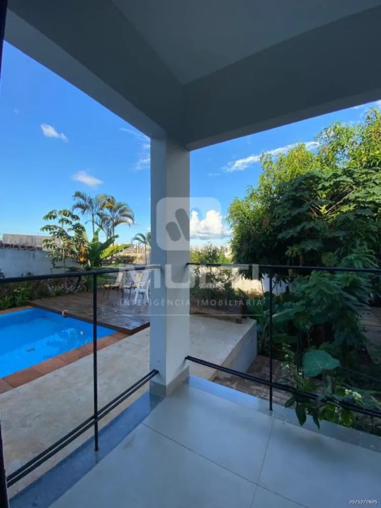 Casa, 4 quartos, 350 m² - Foto 1