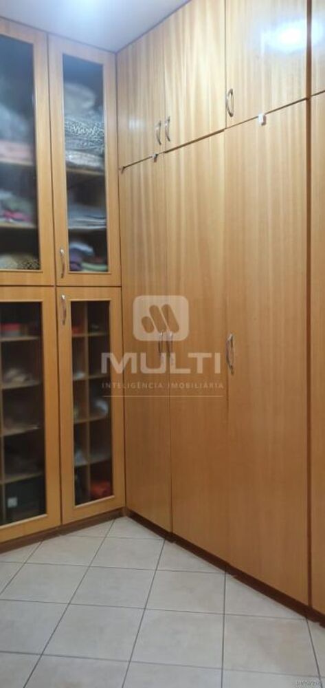 Casa, 4 quartos, 369 m² - Foto 21