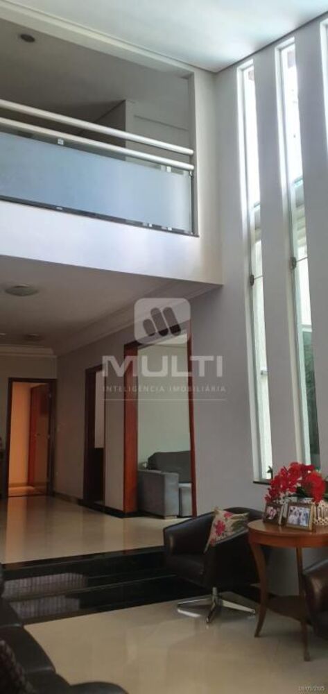 Casa, 4 quartos, 369 m² - Foto 3