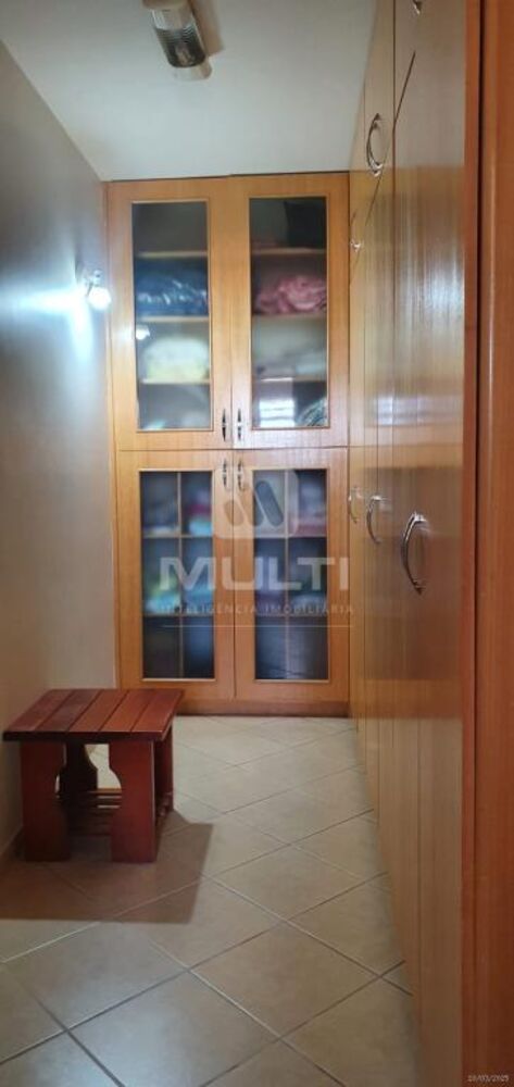 Casa, 4 quartos, 369 m² - Foto 22
