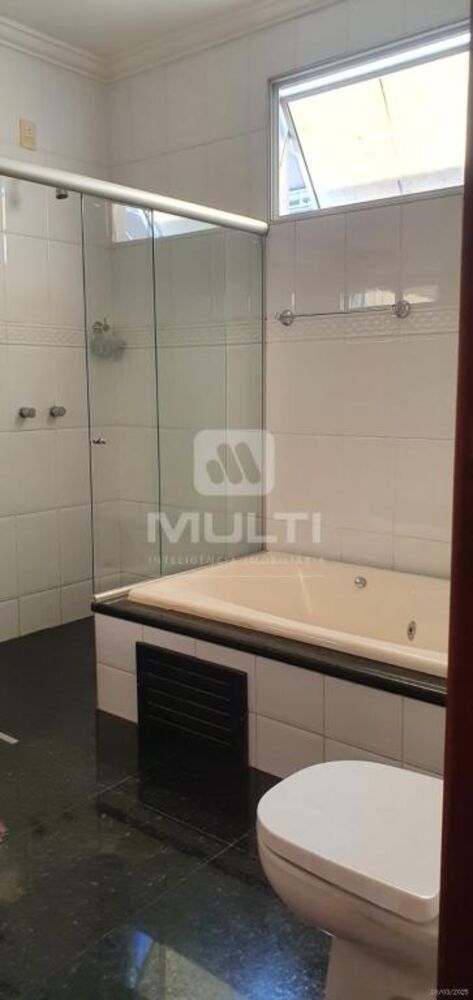 Casa, 4 quartos, 369 m² - Foto 23