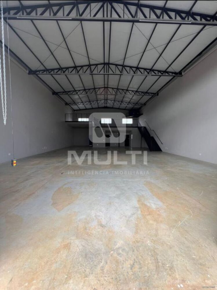 Casa, 1 quarto, 361 m² - Foto 1