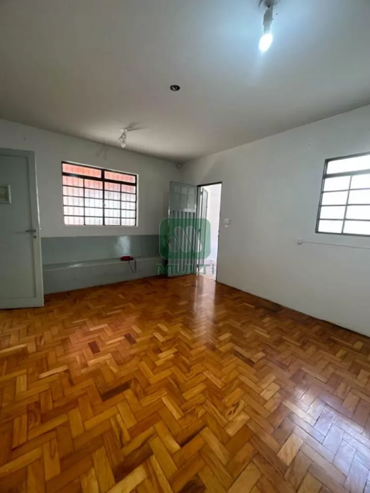 Casa à venda com 3 quartos, 124m² - Foto 3