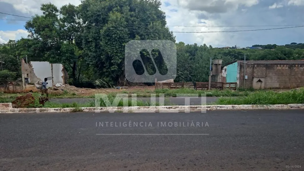 Loteamento e Condomínio - Foto 2