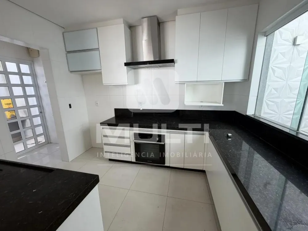 Casa, 3 quartos, 204 m² - Foto 9