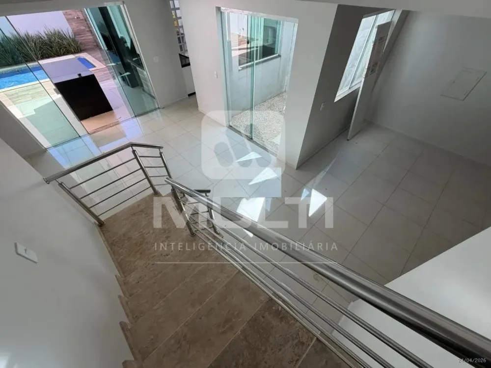 Casa, 3 quartos, 204 m² - Foto 3