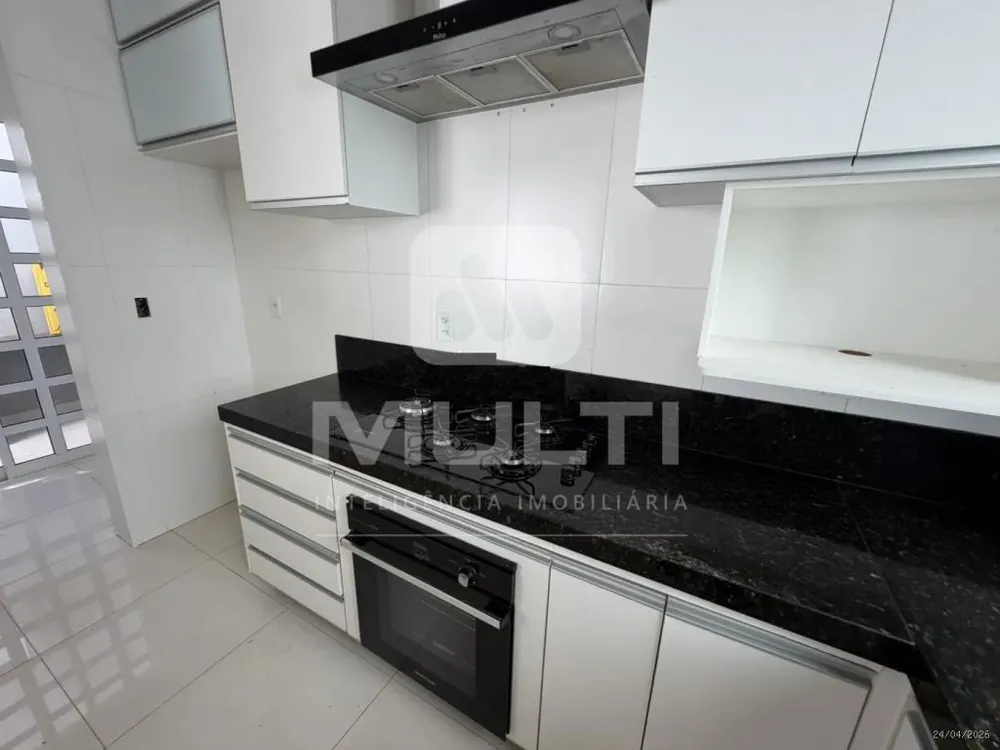 Casa, 3 quartos, 204 m² - Foto 10