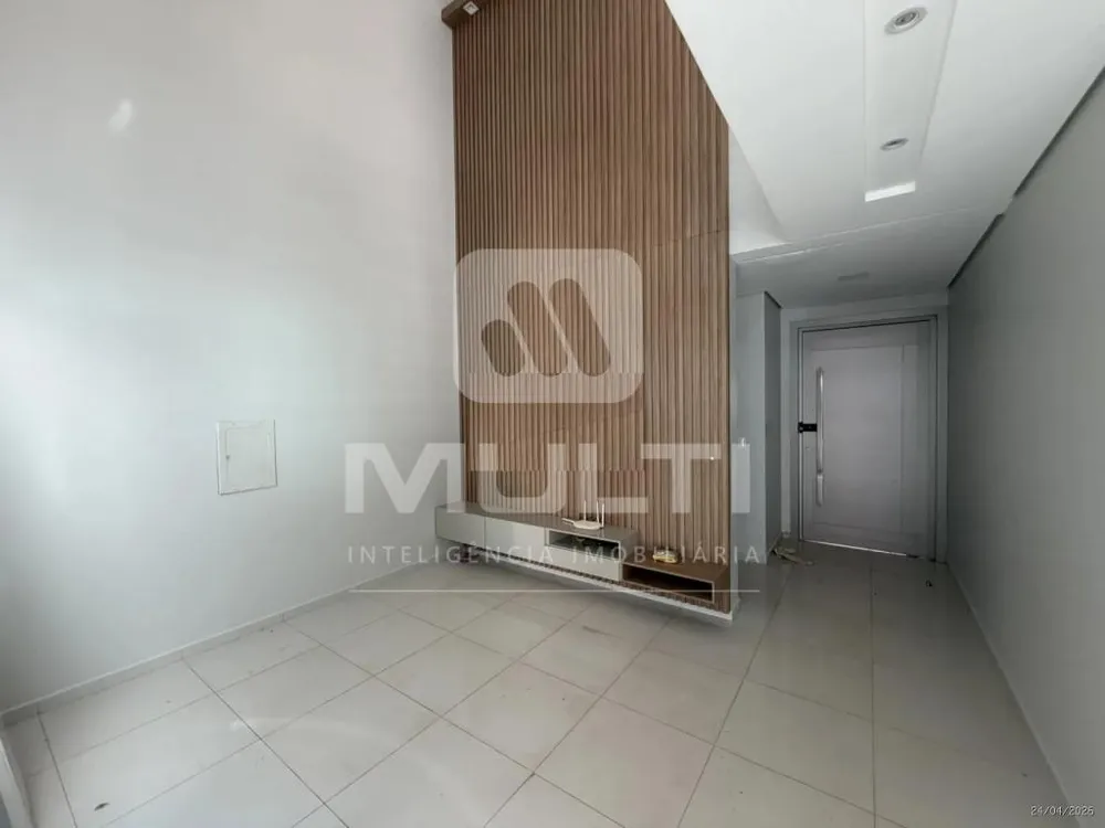 Casa, 3 quartos, 204 m² - Foto 1