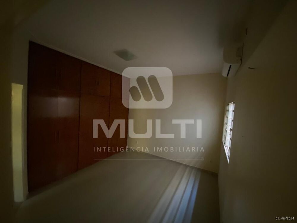 Casa, 3 quartos, 180 m² - Foto 2