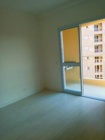 Apartamento à venda com 2 quartos, 60m² - Foto 3